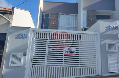 Casa com 3 quartos à venda no garcia, blumenau , 140 m2 por r$ 730.000