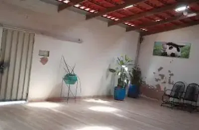 Casa com 2 quartos à venda na Rua Romilda Sabino de Freitas Mendes, Residencial Ilha de Marajó I, Uberaba