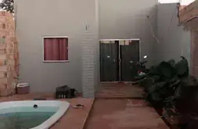 Casa com 2 quartos à venda no parque das laranjeiras ii, uberaba , 250 m2 por r$ 270.000