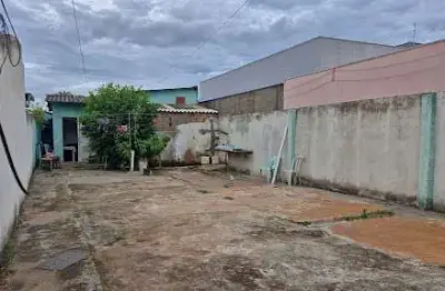 Casa com 4 quartos à venda na rua delfim moreira, fabrício, uberaba, 132 m2 por r$ 250.000