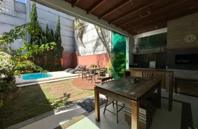 Casa com 3 quartos à venda na Praia dos Amores, Balneário Camboriú 