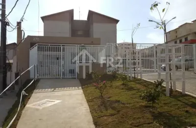 Compacto, confortável e econômico ? 46m² com mini mercado no condomínio