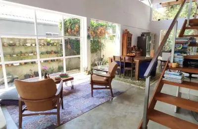 Casa com 3 quartos à venda na Rua Beija Flor, 1052, Bombas, Bombinhas