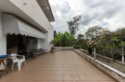 Casa tipo para venda em jardim dos estados com 3 quartos, sendo 3 suítes, 700m²