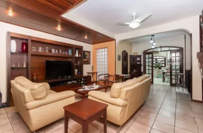 Casa tipo para venda em vila monumento com 4 quartos, sendo 1 suíte, 213m²