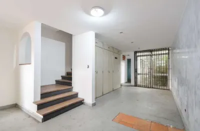 Casa comercial à venda na Rua Gandavo, 577, Vila Clementino, São Paulo