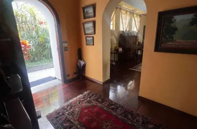 Casa para venda em Jardim Morumbi com 4 quartos, sendo 2 suítes , 809m²