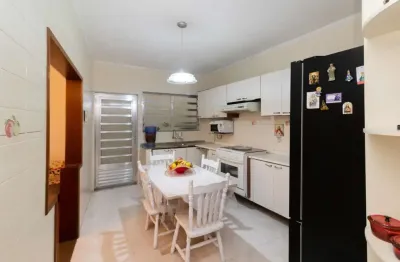 Casa para venda em Parque Monteiro Soares com 4 quartos, sendo 1 suíte , 196m²