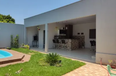 Casa com 3 quartos à venda na Rua Três Mil e Trezentos, Jardim Imperial, Cuiabá
