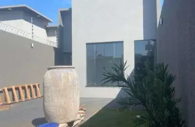 Casa á venda em rio verde - go com ótimo acabamento, espaço confortável e 3 quartos