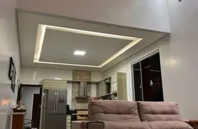 Casa à venda com churrasqueira, 3 quartos e armários embutidos em rio verde - go