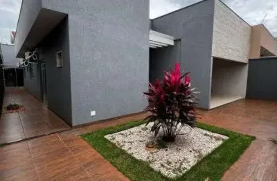 Casa à venda em rio verde - go com churrasqueira, armários, 3 quartos e ar condicionado nos quartos