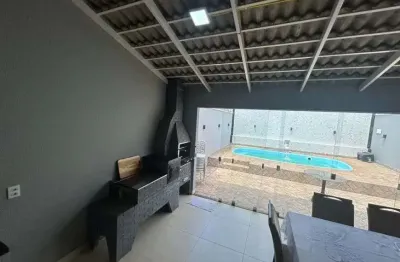 Casa à venda com piscina, churrasqueira e garagem para 2 carros em rio verde - go