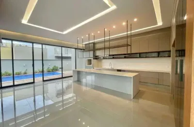 Casa à venda com 3 suítes, churrasqueira, piscina e armários embutidos em rio verde - go