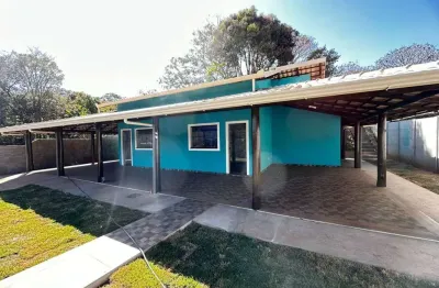 Chácara á venda com 03 quartos sendo 01 suíte, terreno 1000m² em Itatiaiuçu MG!