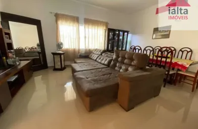 Casa para vender com 03 quartos 1 suítes no bairro praia das palmeiras em caraguatatuba