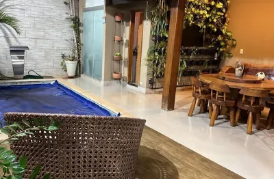 Casa com 3 quartos à venda na Avenida Alípio Abrão, 943, Granada, Uberlândia