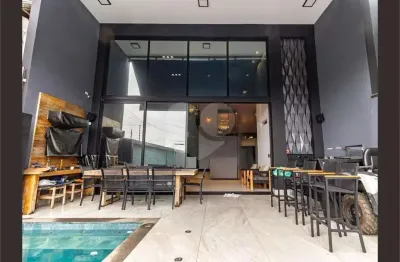 Sobrado à venda com 3 quartos, sendo 3 suítes,  em anália franco, são paulo - sp