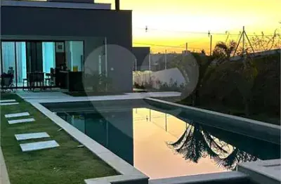 Casa  à venda com 4 quartos, sendo 4 suítes,  no condomínio fazenda kurumin, itu - sp