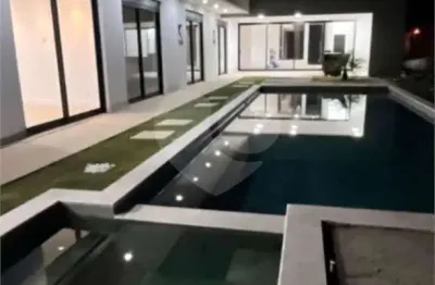 Casa  à venda com 4 quartos, sendo 4 suítes,  no condomínio Fazenda Kurumin, Itu - SP