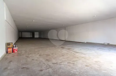 Barracão / Galpão / Depósito à venda na Avenida Paes de Barros, Mooca, São Paulo