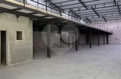 Barracão / Galpão / Depósito com 10 salas à venda na Rua Freire da Silva, Cambuci, São Paulo