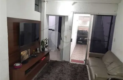 Sobrado à venda ou para alugar com 4 quartos, sendo 1 suíte,  em Santo Amaro, São Paulo - SP