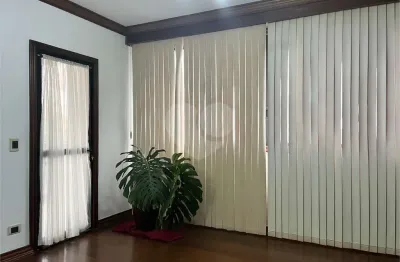 Apartamento à venda ou para alugar com 3 quartos, sendo 1 suíte,  no condomínio Rio Bravo, São Paulo - SP