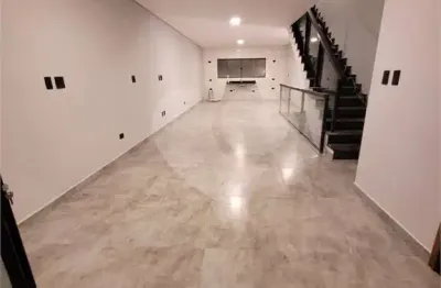 Sobrado à venda com 3 quartos, sendo 3 suítes,  em penha de frança, são paulo - sp