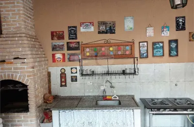 Sobrado à venda com 3 quartos, sendo 1 suíte,  em Horto Florestal, São Paulo, SP