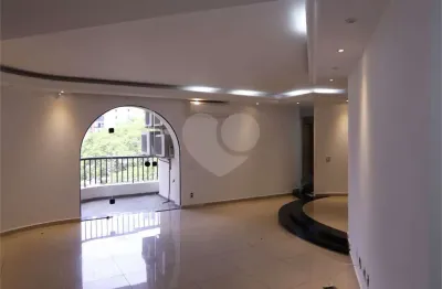 Apartamento à venda com 4 quartos, sendo 2 suítes,  no condomínio Plaza I e Ii, São Paulo - SP