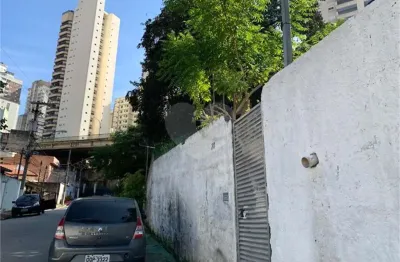 Terreno à venda na Rua Sabino, Saúde, São Paulo