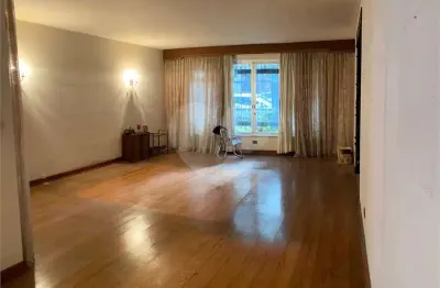 Sobrado à venda ou para alugar com 3 quartos, sendo 1 suíte,  em vila nova conceição, são paulo - sp