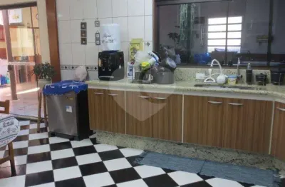 Sobrado à venda com 4 quartos, sendo 1 suíte,  em cambuci, são paulo - sp