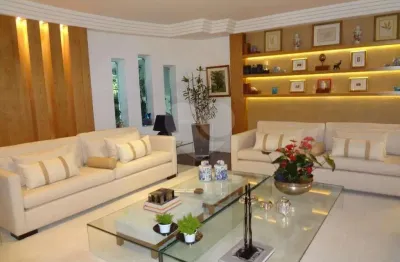 Casa à venda com 4 quartos, sendo 3 suítes,  em aclimação, são paulo - sp