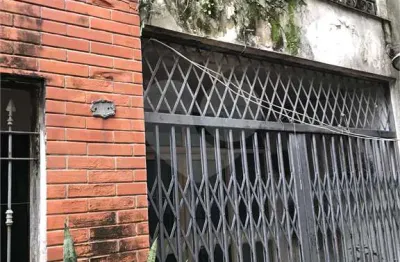 Sobrado à venda com 4 quartos, sendo 2 suítes,  em Vila Mariana, São Paulo, SP