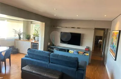 Apartamento à venda com 4 quartos, sendo 1 suíte,  no condomínio The View, São Paulo - SP