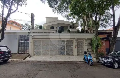Casa à venda com 4 quartos, sendo 2 suítes,  em pacaembu, são paulo - sp