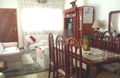 Sobrado à venda com 3 quartos, sendo 1 suíte,  em aclimação, são paulo - sp