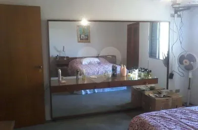 Sobrado à venda com 5 quartos, sendo 2 suítes,  em campo belo, são paulo - sp