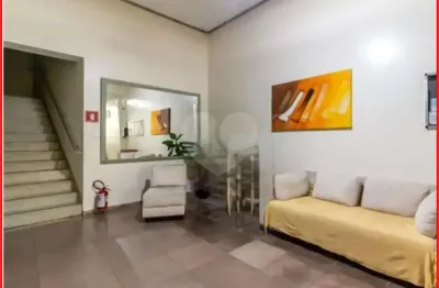 Apartamento à venda com 2 quartos, sendo 1 suíte,  no condomínio Torre Única, São Paulo - SP