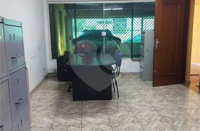 Sobrado à venda com 3 quartos, sendo 1 suíte,  em vila guarani, são paulo - sp