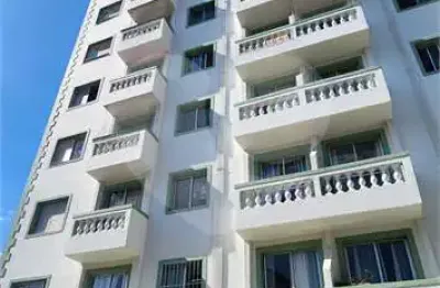 Apartamento à venda com 2 quartos, sendo 1 suíte,  no condomínio Monna Liza, São Paulo - SP