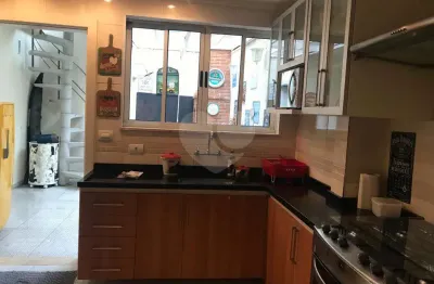 Sobrado à venda com 2 quartos, sendo 2 suítes,  em Planalto Paulista, São Paulo, SP