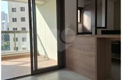 Apartamento à venda com 1 quarto no condomínio Invite Klabin, São Paulo - SP