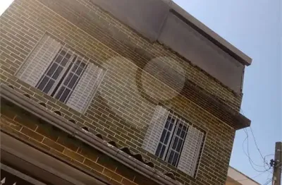 Sobrado à venda com 3 quartos, sendo 1 suíte,  em vila guarani, são paulo - sp