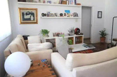Apartamento à venda com 3 quartos, sendo 1 suíte,  no condomínio Saint Martin, São Paulo - SP