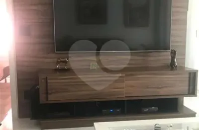 Apartamento à venda com 2 quartos, sendo 2 suítes,  no condomínio oca maracatins, são paulo - sp