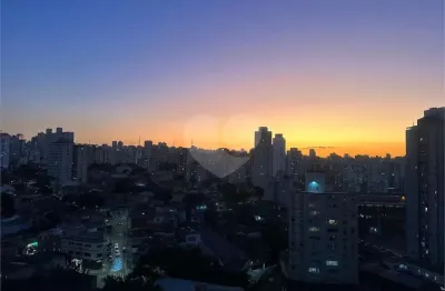Apartamento à venda com 3 quartos, sendo 1 suíte,  no condomínio Panorama, São Paulo - SP