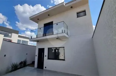 Sobrado à venda com 3 quartos, sendo 1 suíte,  em condomínio residencial campos do conde, bragança paulista - sp